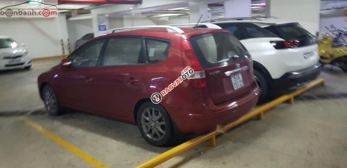 Bán Hyundai i30 CW năm sản xuất 2011, màu đỏ, xe nhập-0