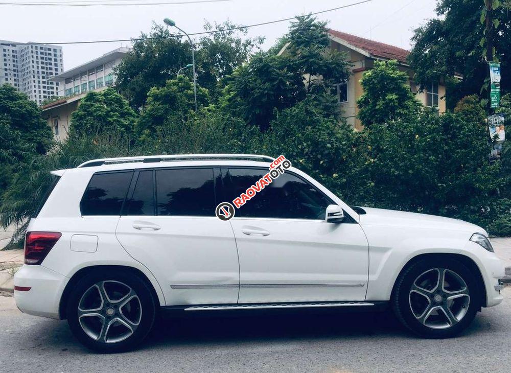 Bán Mercedes GLK220 CDI sản xuất năm 2015, màu trắng, nhập khẩu xe gia đình-1