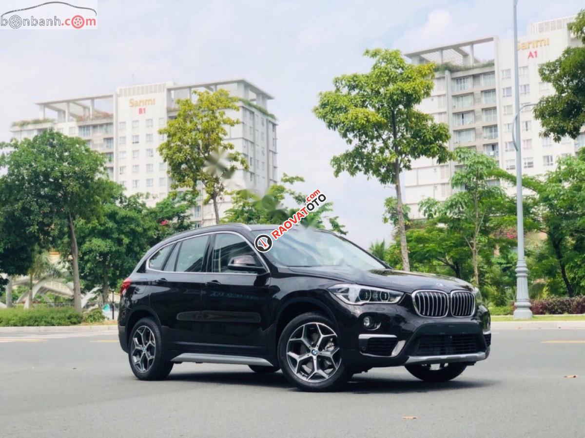 Bán xe BMW X1 18i Xline sản xuất năm 2019, màu đen, xe nhập-1