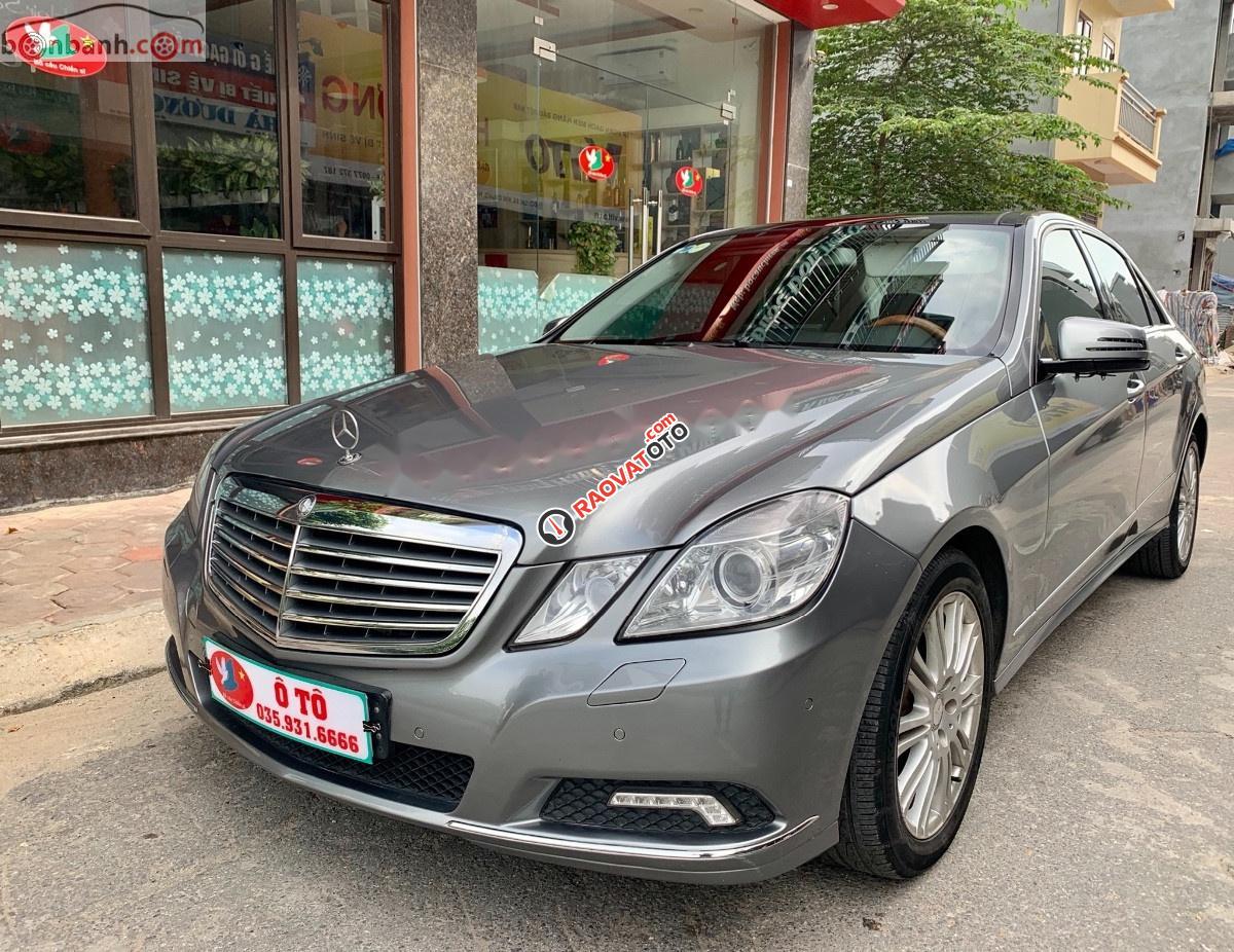 Bán Mercedes E300 đời 2009, màu xám giá cạnh tranh-7