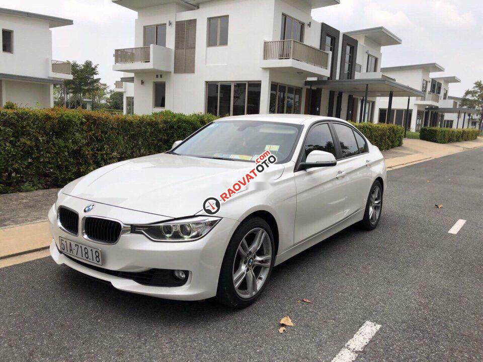 Cần bán xe BMW 3 Series 320i năm sản xuất 2014, màu trắng, giá chỉ 860 triệu-0