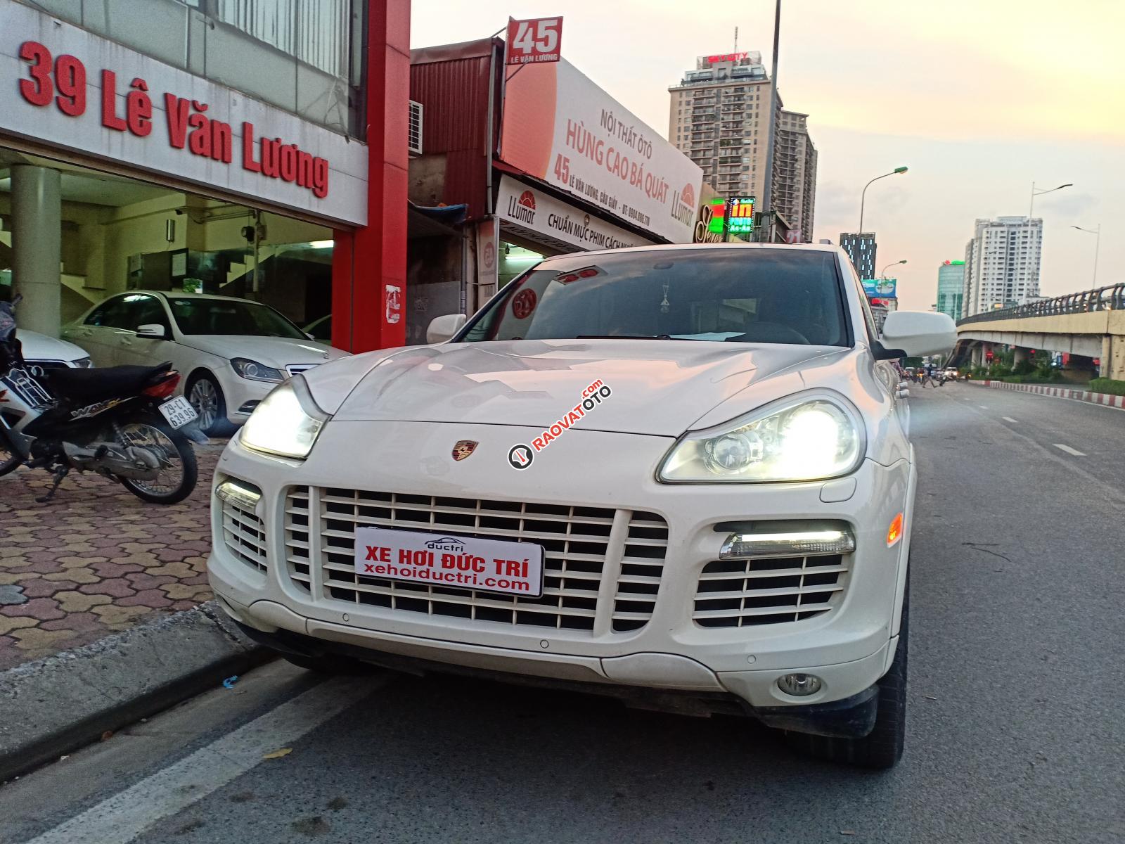 Bán Porsche Cayenne S Turbo S đời 2009, màu trắng, nhập khẩu-6