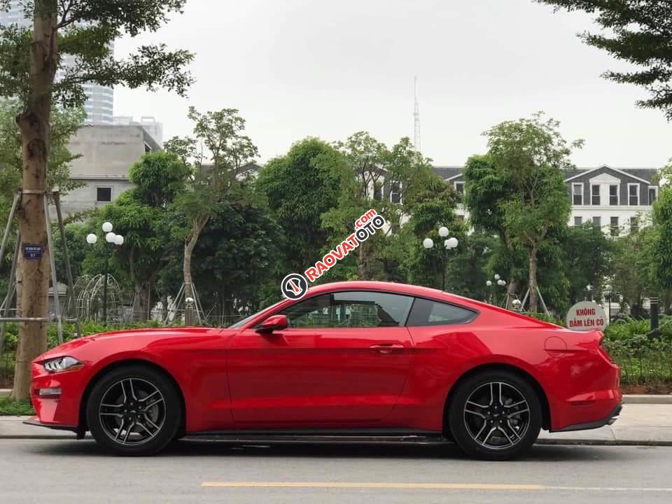 Bán ô tô Ford Mustang 2.3 Ecoboost Premium 2019, màu đỏ, nhập Mỹ, xe giao ngay-1