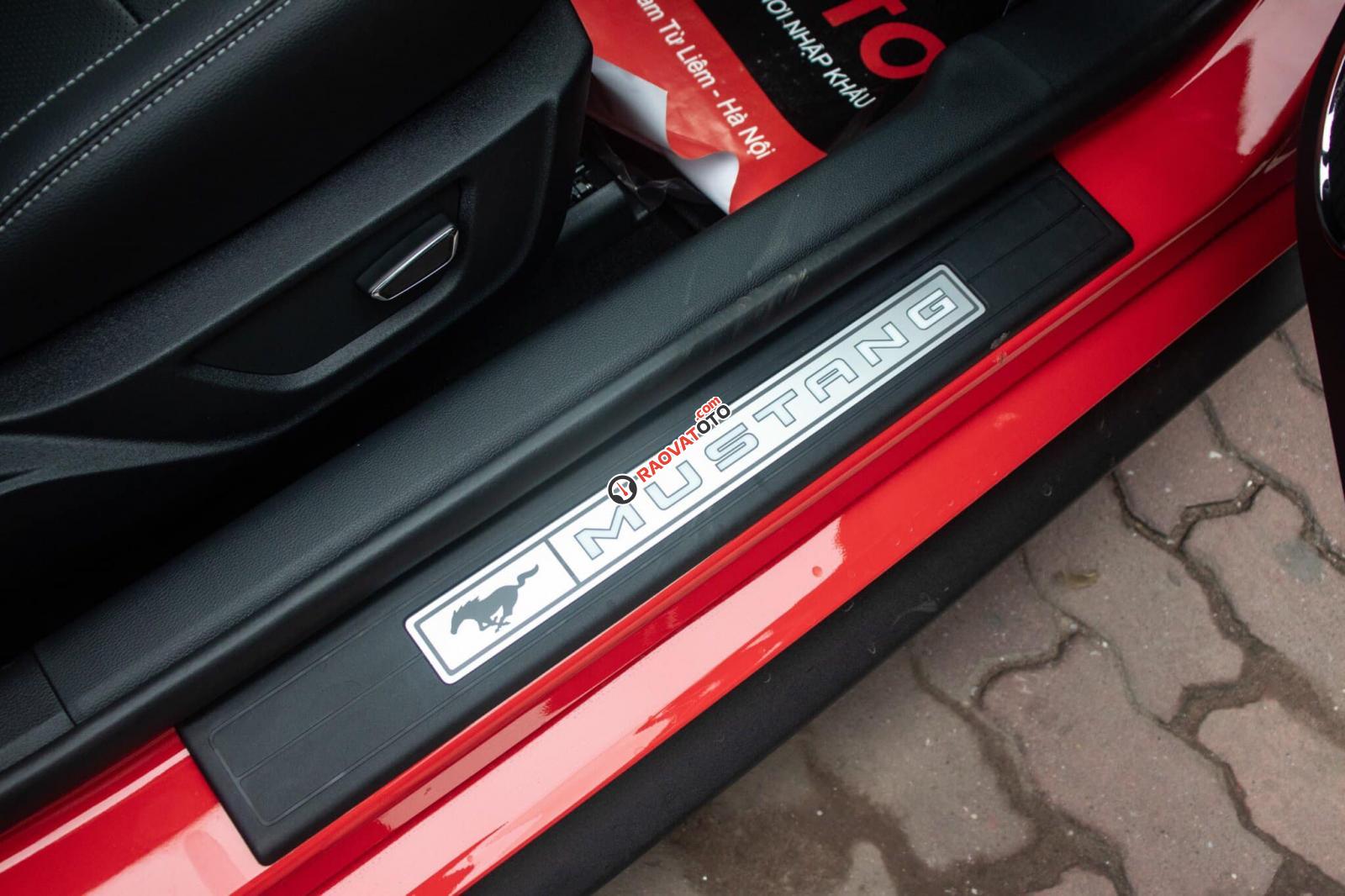 Giao ngay Ford Mustang 2.3 Ecoboost Premium 2019, màu đỏ, nhập Mỹ mới 100%-5