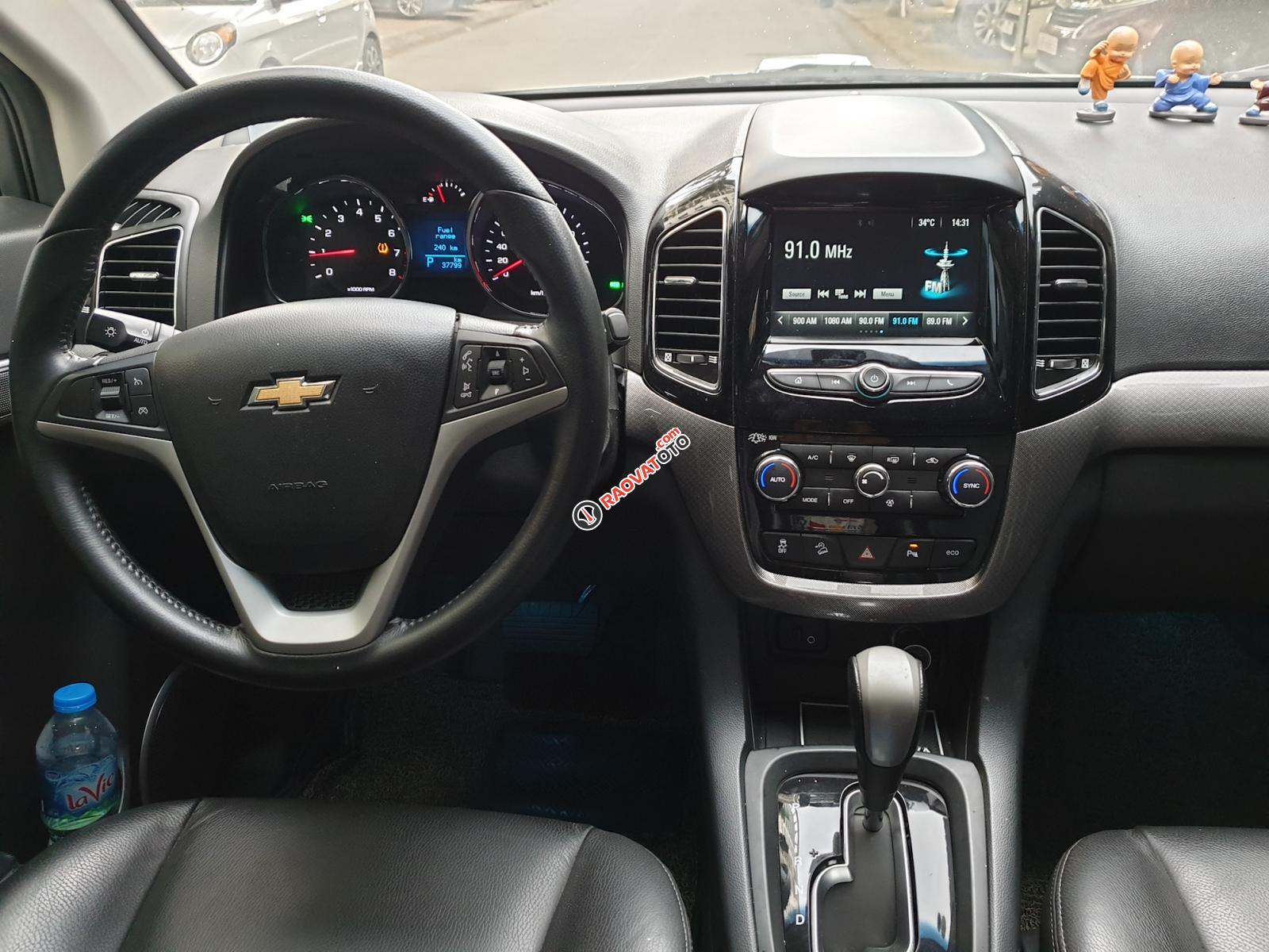 Cần bán Chevrolet Captiva REVV LTZ  năm 2016, màu đen-8