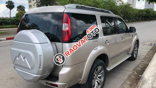 Cần bán gấp Ford Everest 2.5 AT sản xuất 2010  -11