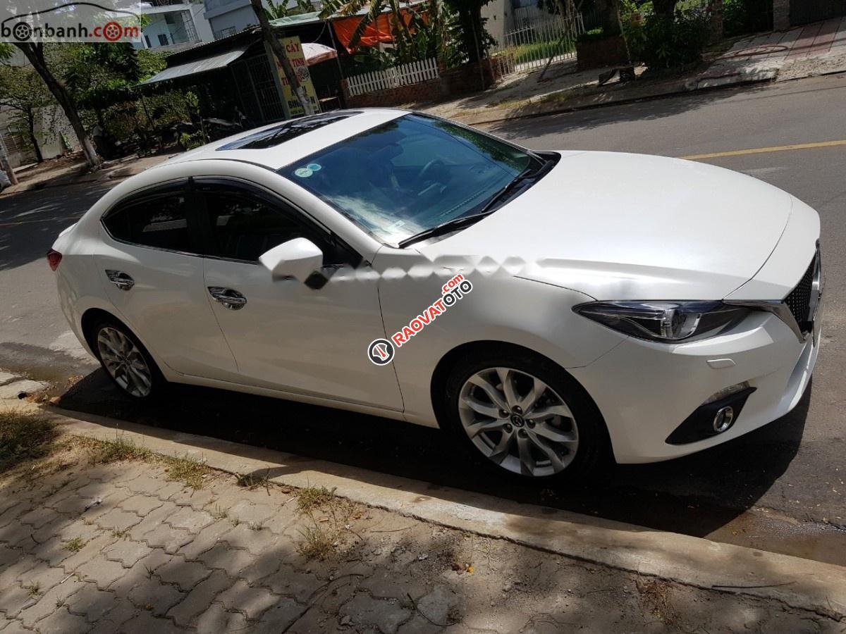 Cần bán lại xe Mazda 3 2.0 sản xuất 2016, màu trắng như mới -0