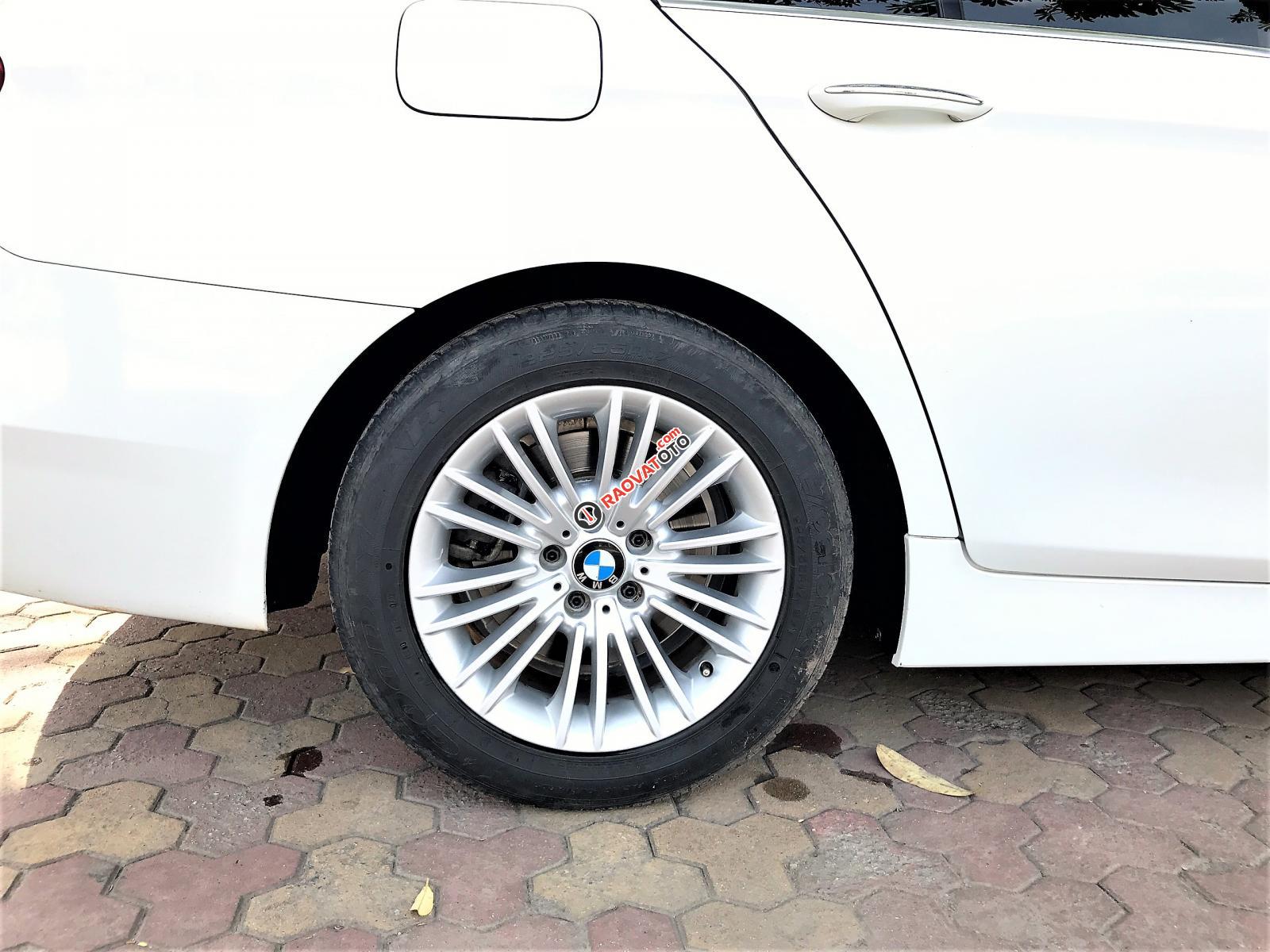 Bán ô tô BMW 5 Series 520i sản xuất năm 2014, màu trắng, xe nhập-11