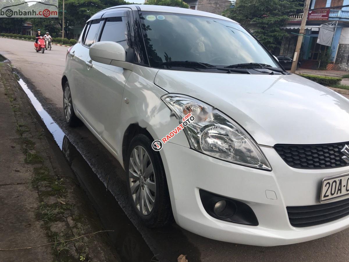 Cần bán gấp Suzuki Swift 1.4AT đời 2013, màu trắng, xe nhập-4