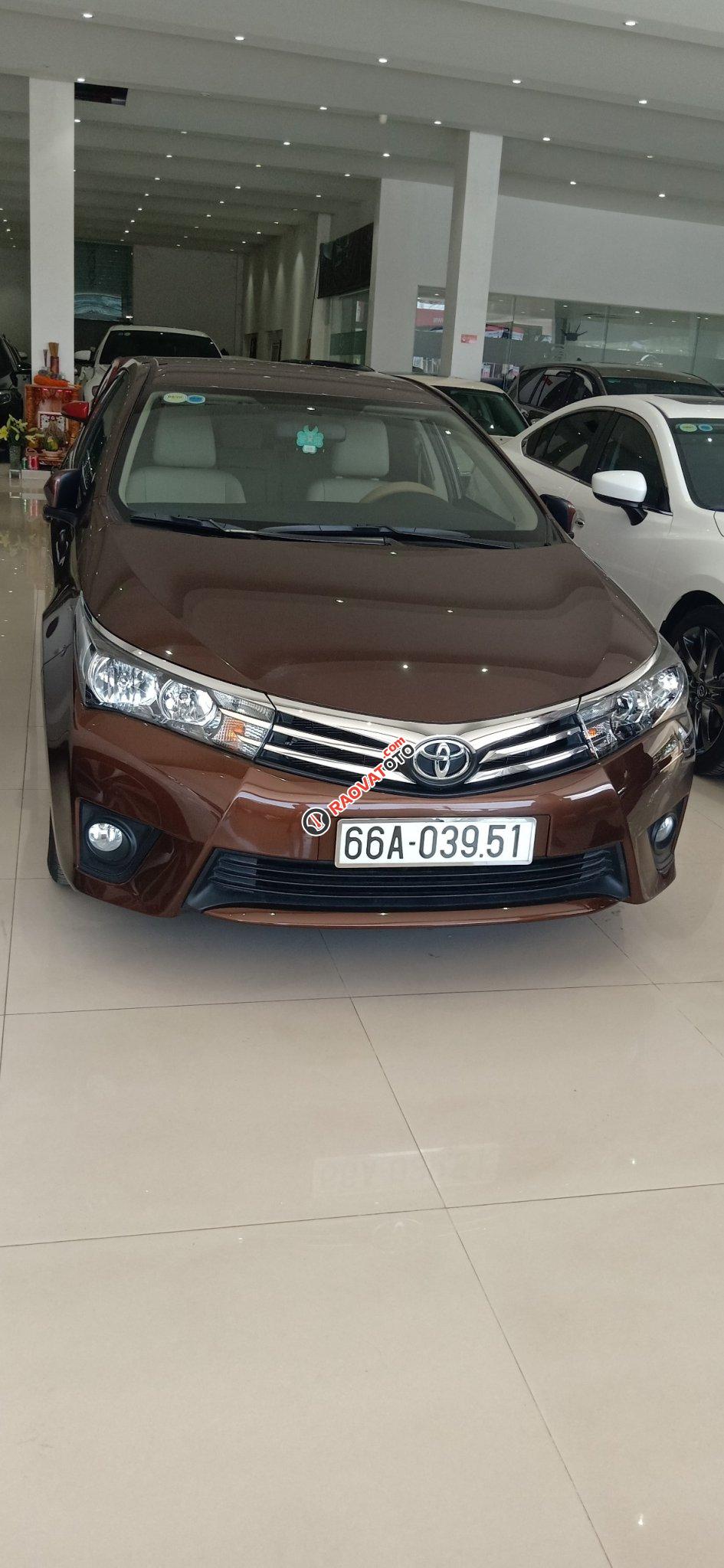 Cần bán xe Toyota Corolla altis 1.8G AT năm sản xuất 2016, xe chạy lướt 6.000 km, màu nâu, xe đẹp như mới-0