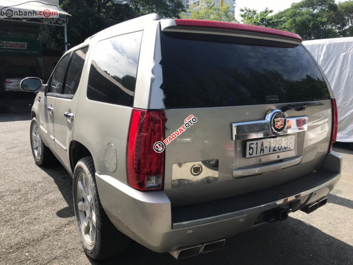 Cần bán gấp Cadillac Escalade 6.2 V8 sản xuất 2007, nhập khẩu nguyên chiếc, chính chủ-2