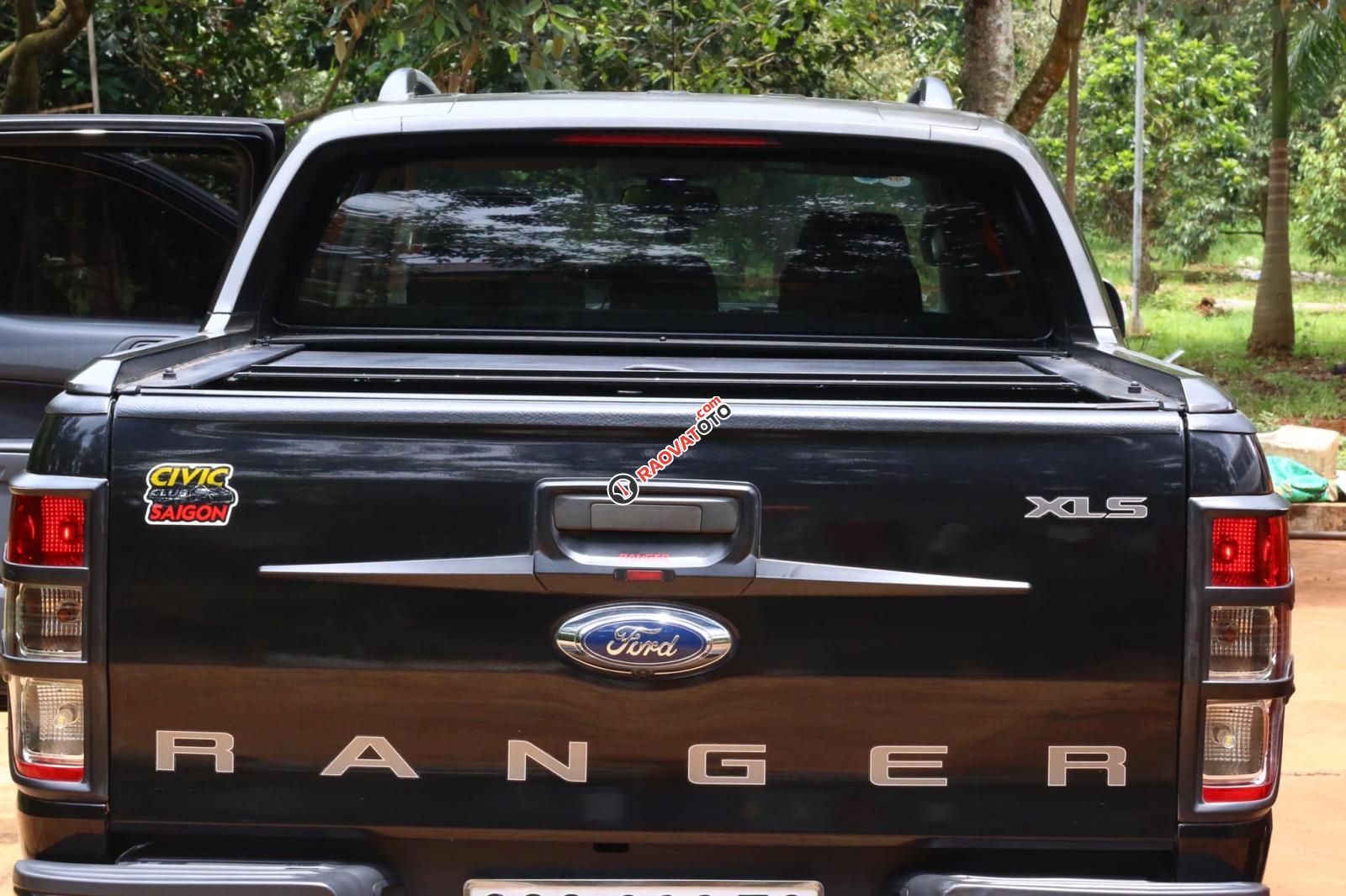 Bán Ford Ranger XLS 4x2 MT 2016, chính chủ-2