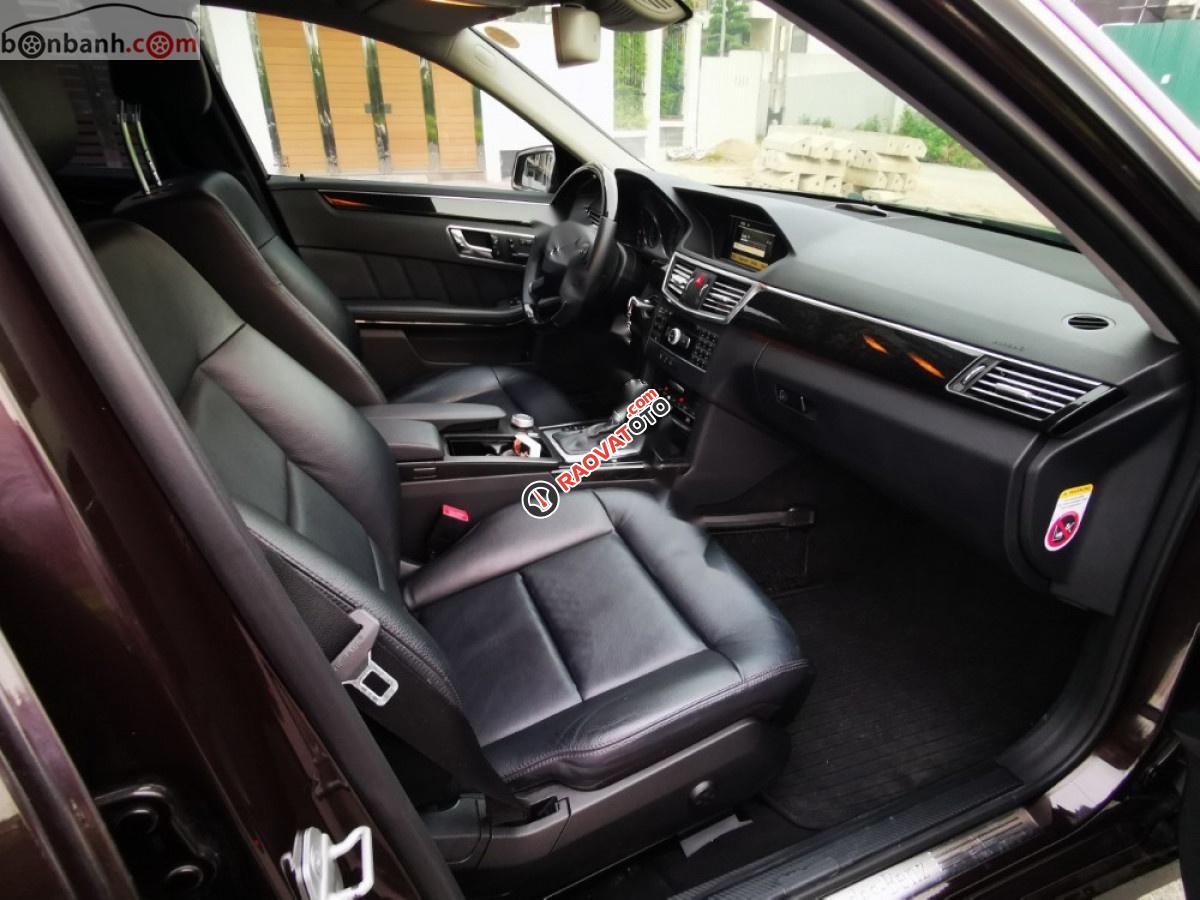Bán Mercedes E250 sản xuất 2010, màu đen, biển số HN tên cá nhân - Odo 8 vạn km-1