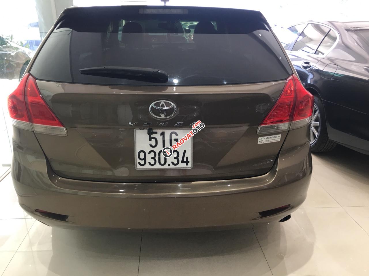 Cần bán Toyota Venza 2.7 AT sản xuất 2009, màu vàng, nhập khẩu nguyên chiếc-2