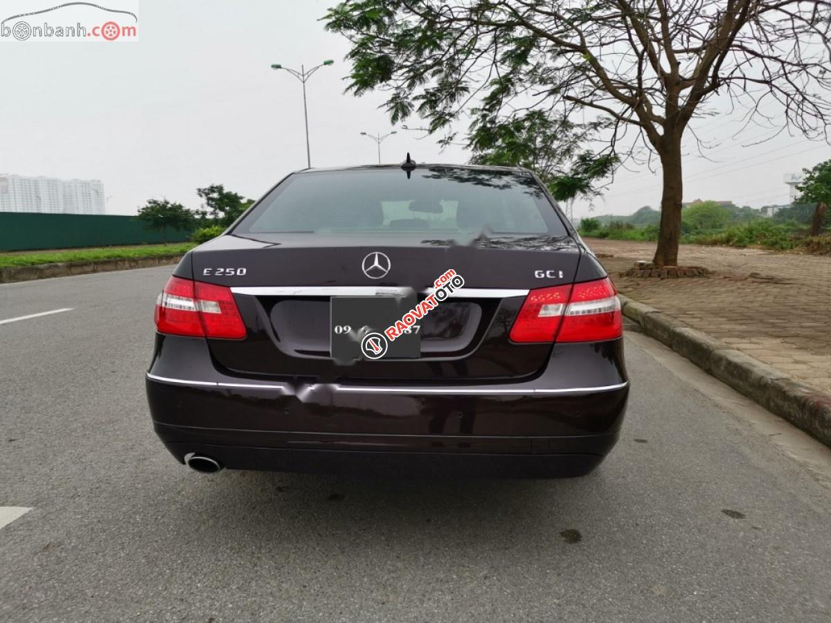 Bán Mercedes E250 sản xuất 2010, màu đen, biển số HN tên cá nhân - Odo 8 vạn km-8