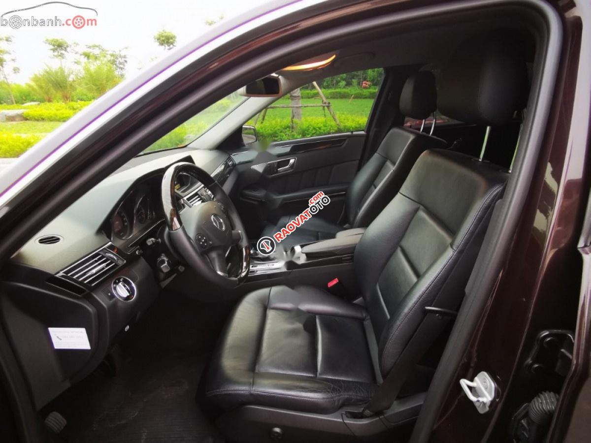 Bán Mercedes E250 sản xuất 2010, màu đen, biển số HN tên cá nhân - Odo 8 vạn km-4