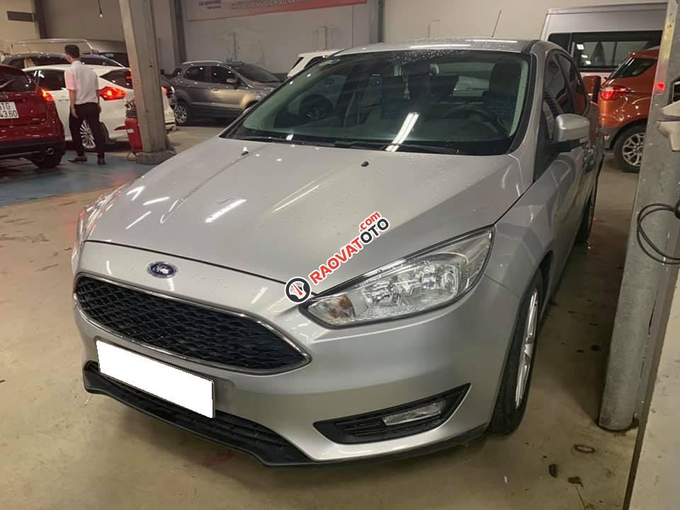 Bán ô tô Ford Focus Trend năm sản xuất 2017, màu bạc-0