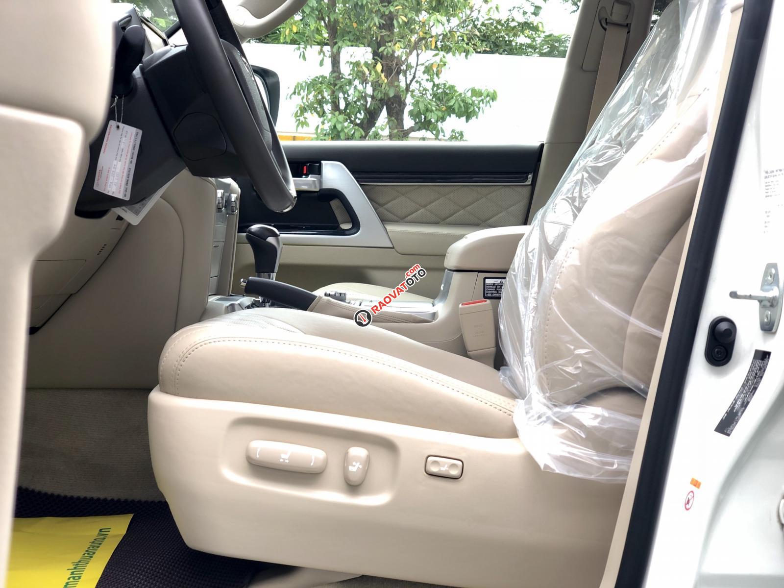 Cần bán xe Toyota Land Cruiser VX-R 2018 siêu lướt, nhập khẩu Trung Đông, LH 094.539.2468 Ms Hương-13