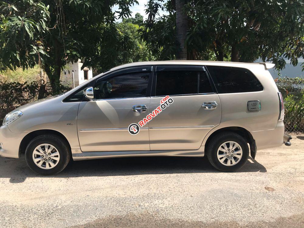 Bán Toyota Innova MT 2011, nhập khẩu, xe đẹp, 5 lốp mới-0