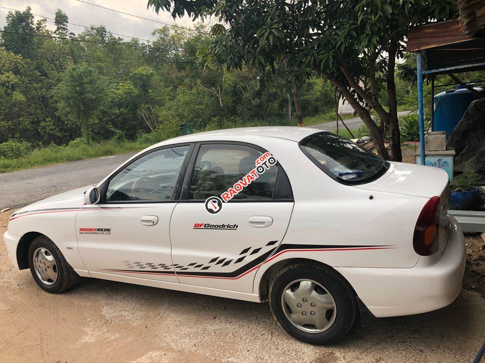 Cần bán lại xe Daewoo Lanos năm 2006, màu trắng-0