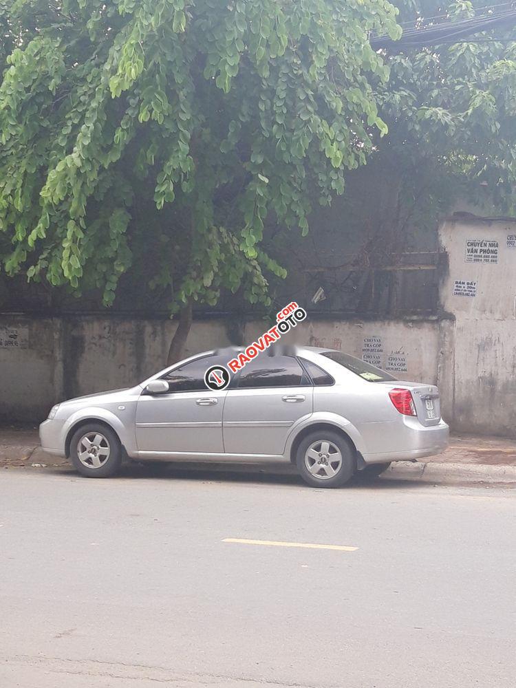 Bán xe Chevrolet Lacetti 2014, màu bạc, chính chủ, 255tr-2