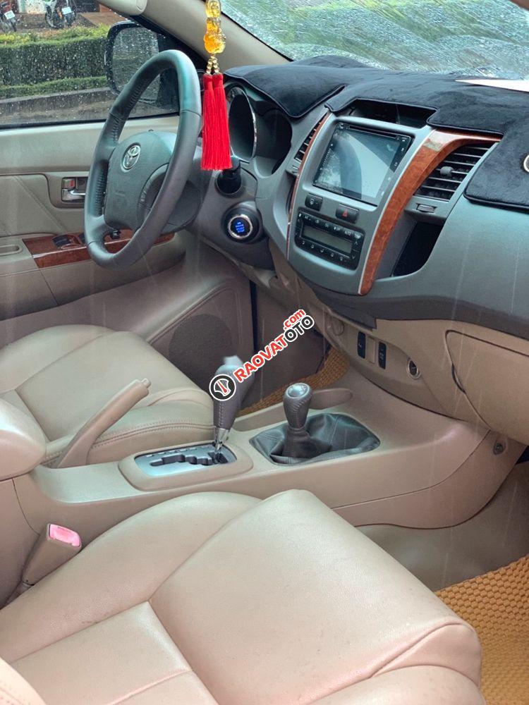 Bán Toyota Fortuner 2.7V đời 2009, màu bạc, số tự động-2