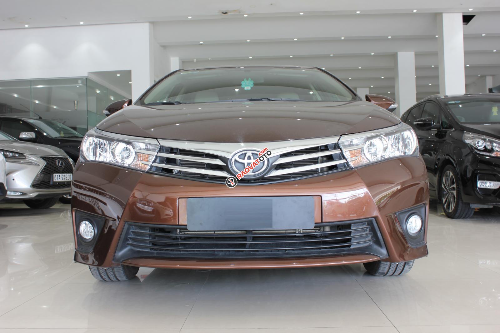 Bán Toyota Corolla Altis 1.8G AT 2016, màu nâu, giá 660tr-1