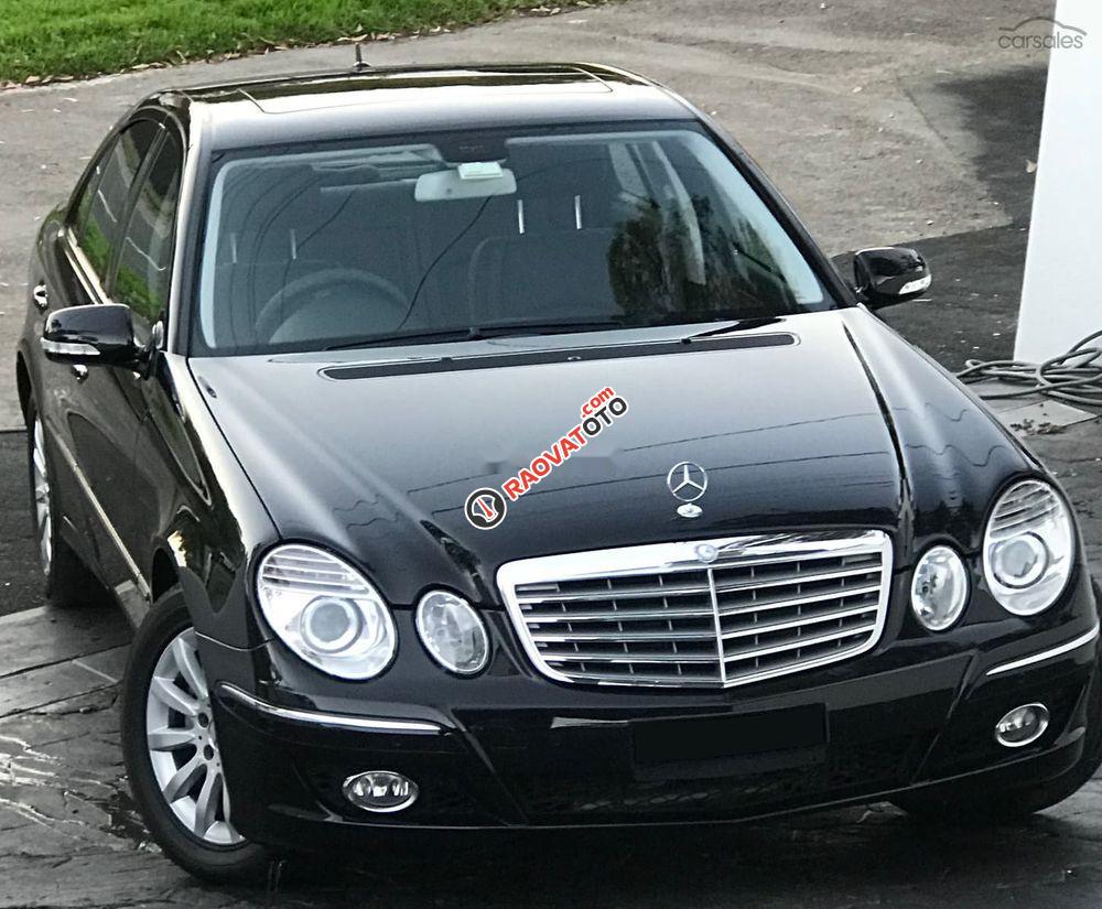 Bán Mercedes E280 năm sản xuất 2008, màu đen  -0