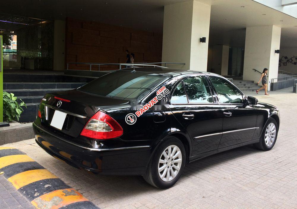 Bán Mercedes E280 năm sản xuất 2008, màu đen  -5