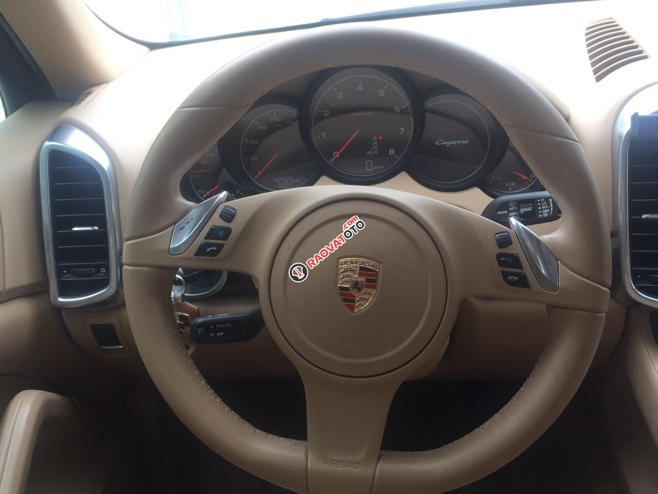 Bán xe Porsche Cayenne sản xuất 2014, màu trắng, nhập khẩu, giao dịch chính chủ-5
