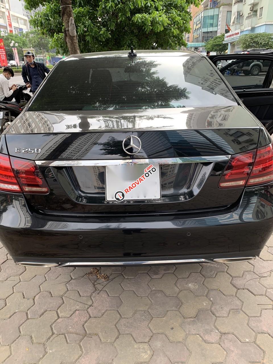 Cần bán Mercedes E250 sản xuất 2014, mới 99%, xuất hoá đơn VAT-9