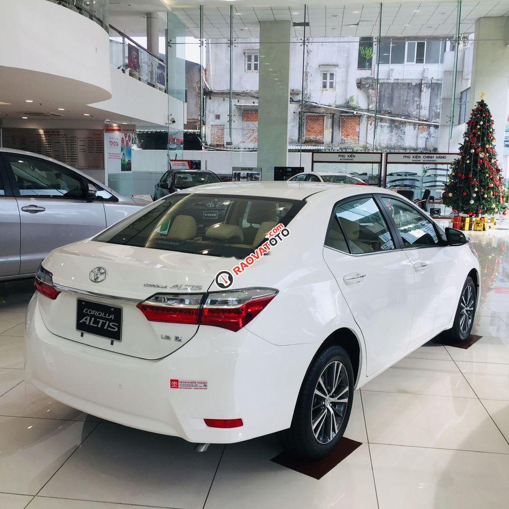 Bán Toyota Corolla altis 1.8G đời 2019, màu trắng, giá tốt-1