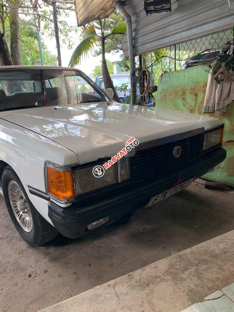 Bán Toyota Crown 1983, màu trắng, nhập khẩu nguyên chiếc-0