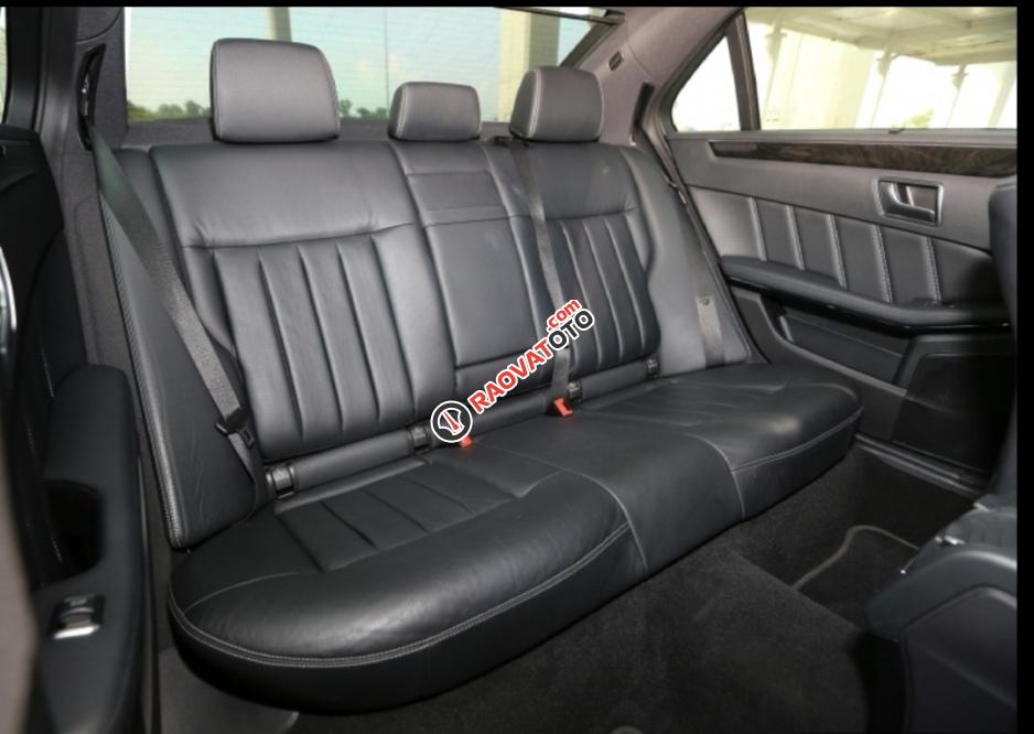 Cần bán Mercedes E250 sản xuất 2014, mới 99%, xuất hoá đơn VAT-2