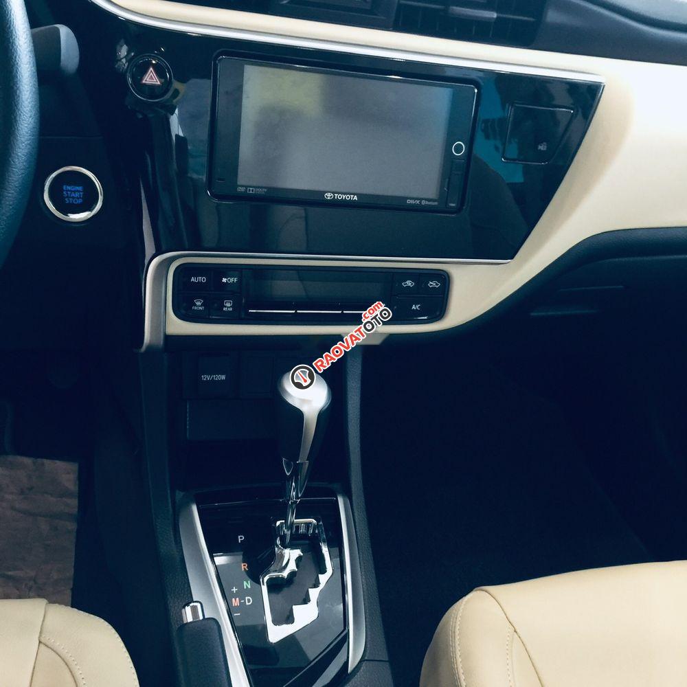 Bán Toyota Corolla altis 1.8G đời 2019, màu trắng, giá tốt-4