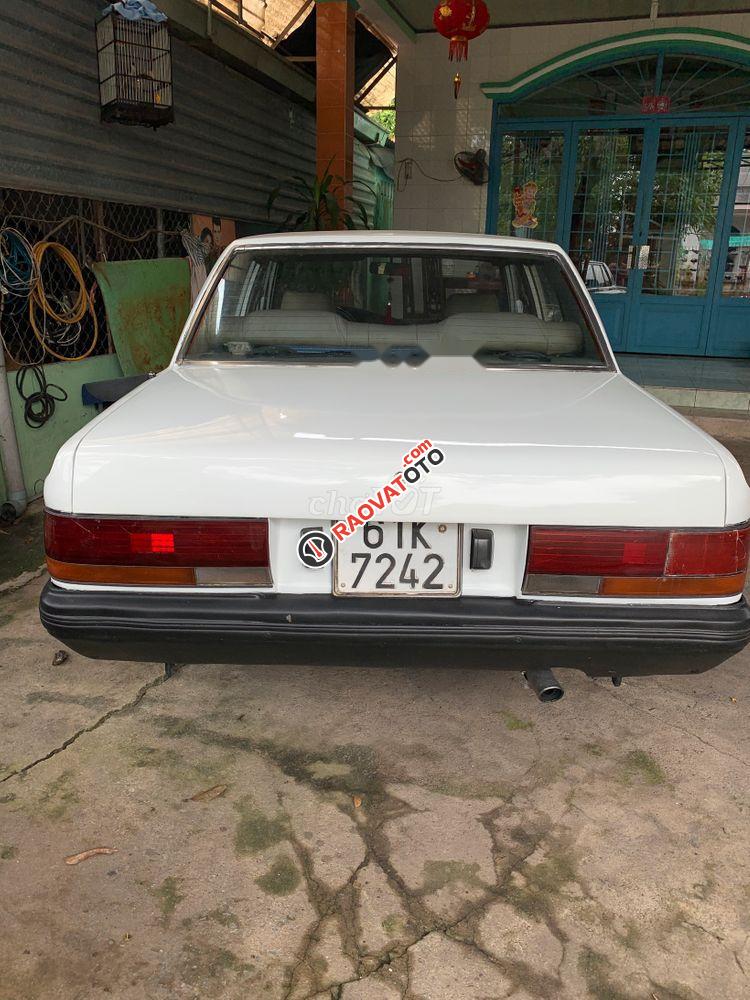 Bán Toyota Crown 1983, màu trắng, nhập khẩu nguyên chiếc-3