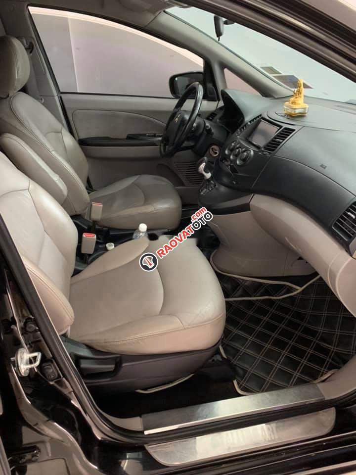 Cần bán Mitsubishi Grandis AT năm 2005 số tự động giá cạnh tranh-5