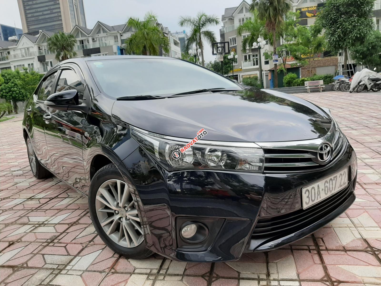 Bán Toyota Corolla altis 1.8G đời 2015, màu đen-10