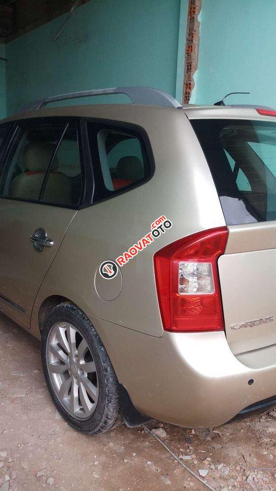 Bán Kia Carnival đời 2011, màu vàng, nhập khẩu nguyên chiếc giá cạnh tranh-4