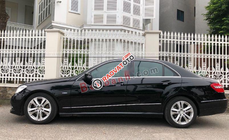 Bán Mercedes E250 năm 2011, màu đen, nhập khẩu  -1
