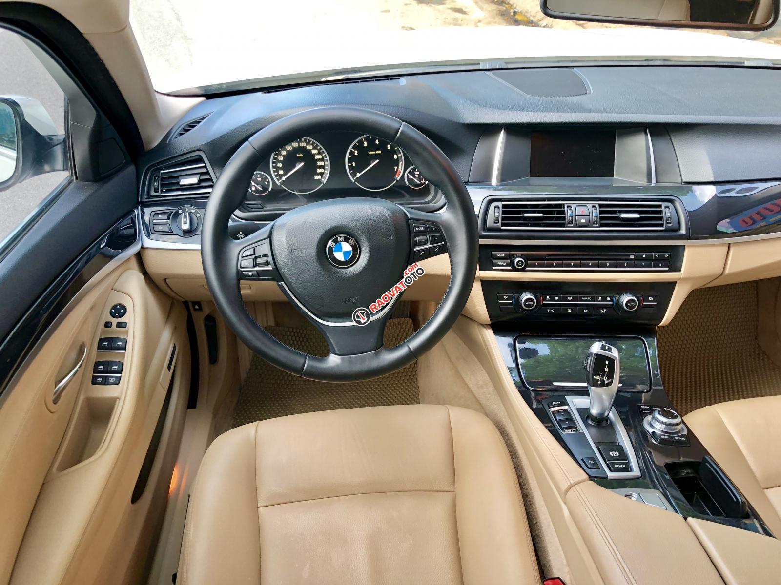 Bán BMW 535i 3.0L màu trắng/kem sản xuất 2014-6