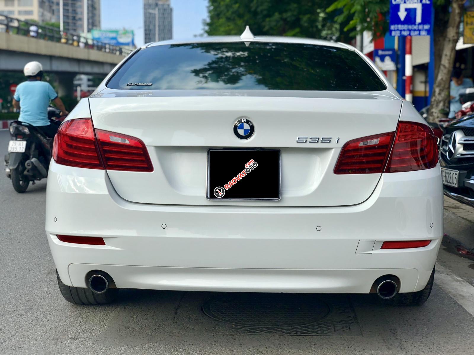 Bán BMW 535i 3.0L màu trắng/kem sản xuất 2014-1