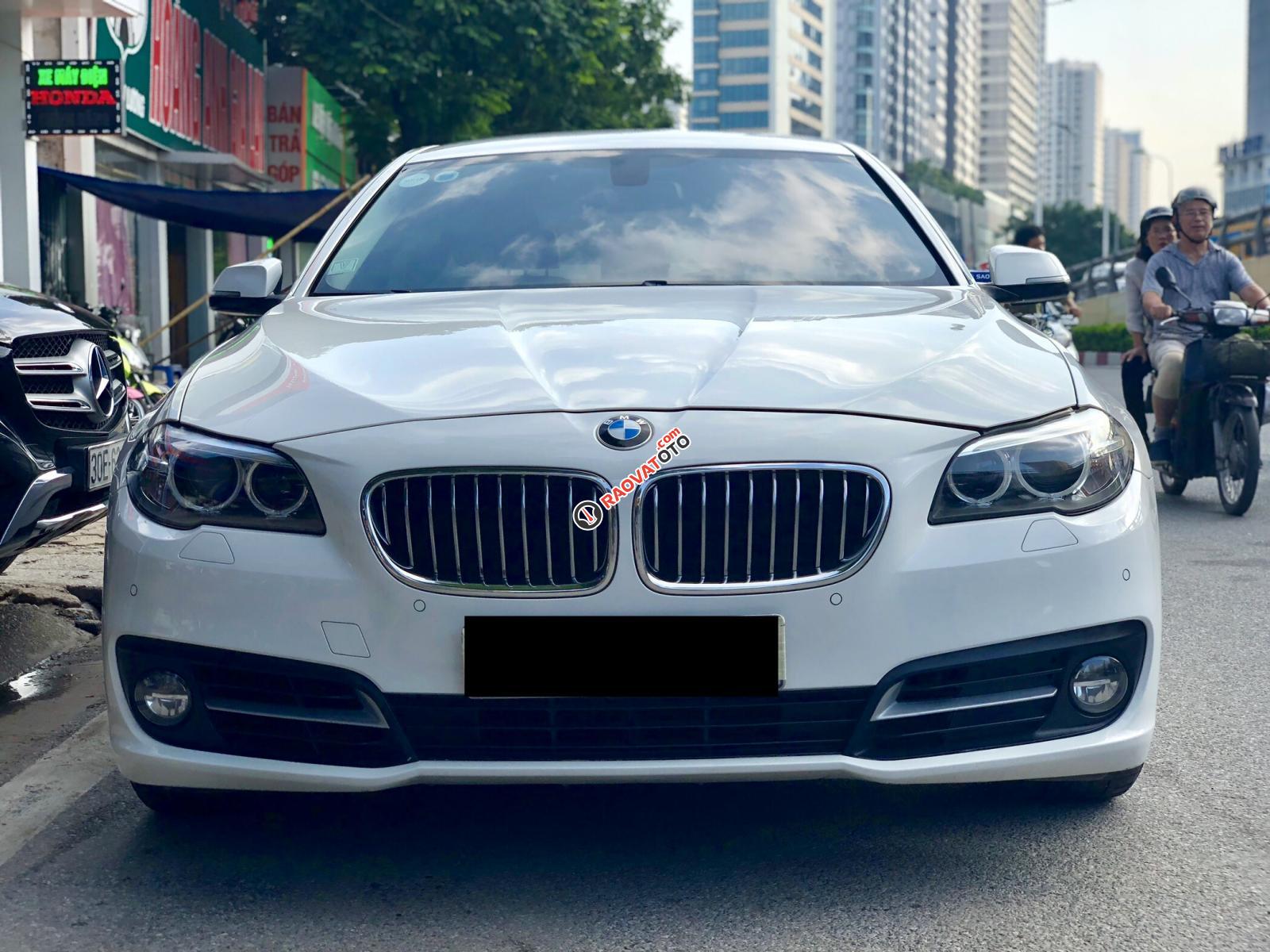 Bán BMW 535i 3.0L màu trắng/kem sản xuất 2014-0