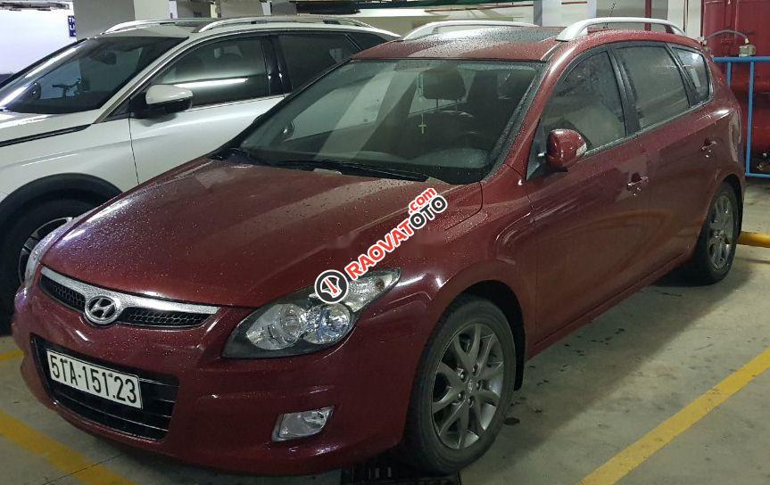 Cần bán gấp Hyundai i30 AT sản xuất năm 2011, màu đỏ, xe nhập-1