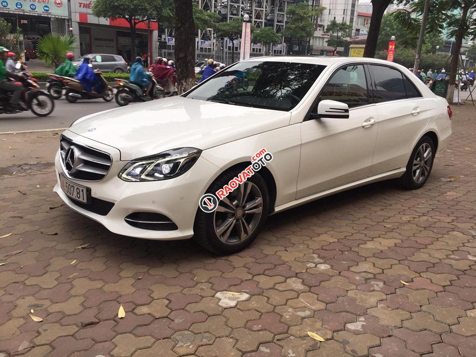 Cần bán lại xe Mercedes E250 đời 2015, màu trắng-12