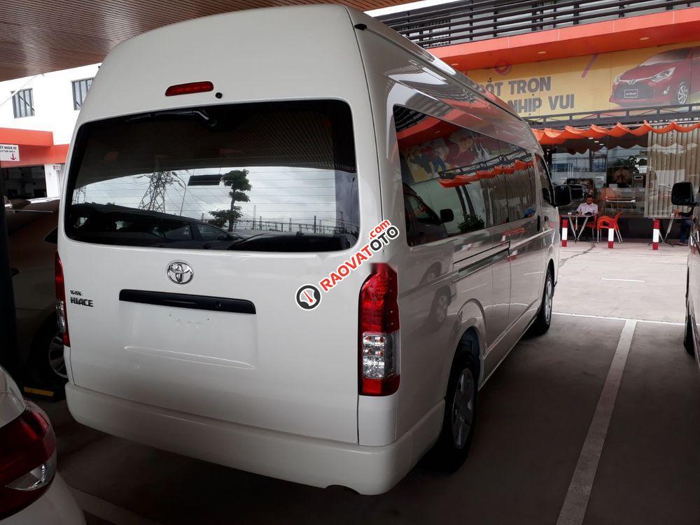 Bán Toyota Hiace đời 2019, màu trắng, nhập khẩu, 949tr-4