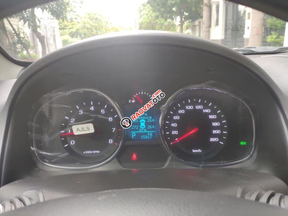 Bán Chevrolet Captiva Revv 2.4 năm sản xuất 2016, màu đỏ, giá 700tr-4