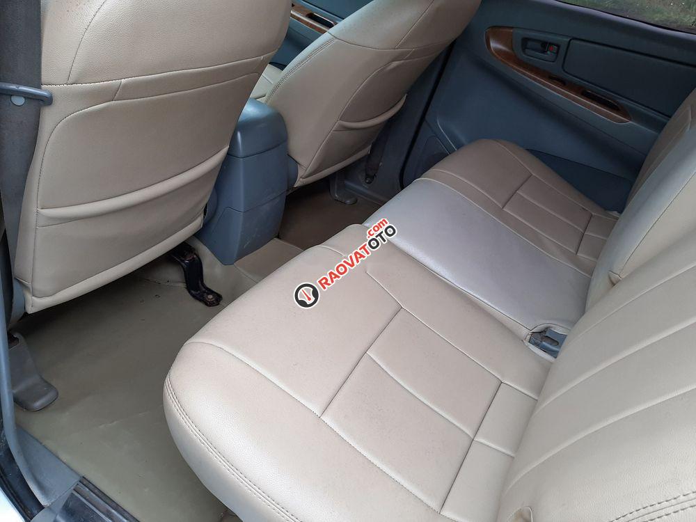 Bán Toyota Innova J năm 2006 chính chủ, 214tr-0