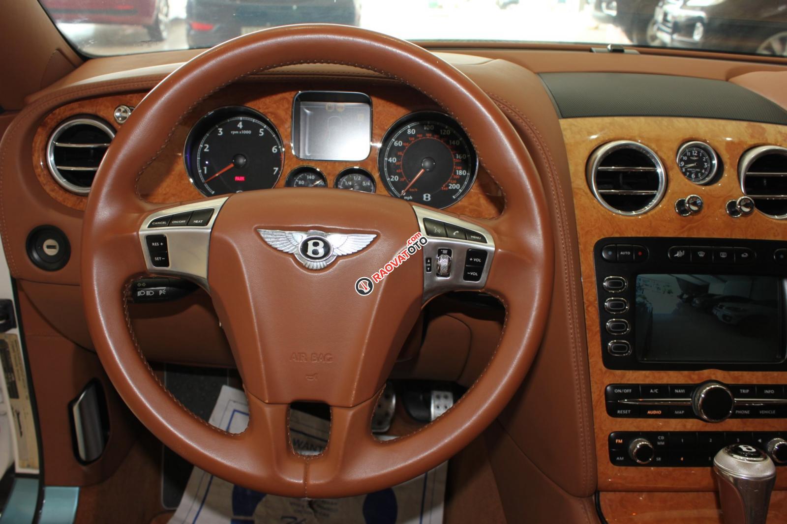 Bán xe Bentley Continental GT Speed 6.0L model 2010, màu trắng, nhập khẩu-7