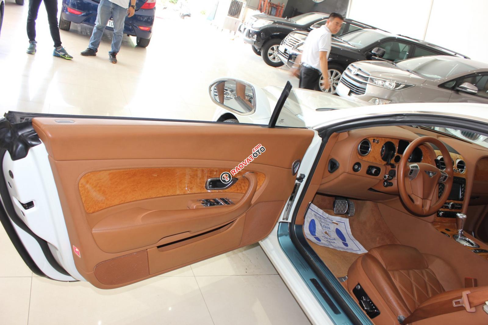 Bán xe Bentley Continental GT Speed 6.0L model 2010, màu trắng, nhập khẩu-6